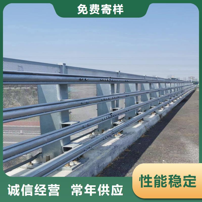 山东枣庄订购复合管河道栏杆坚固结实美观实用