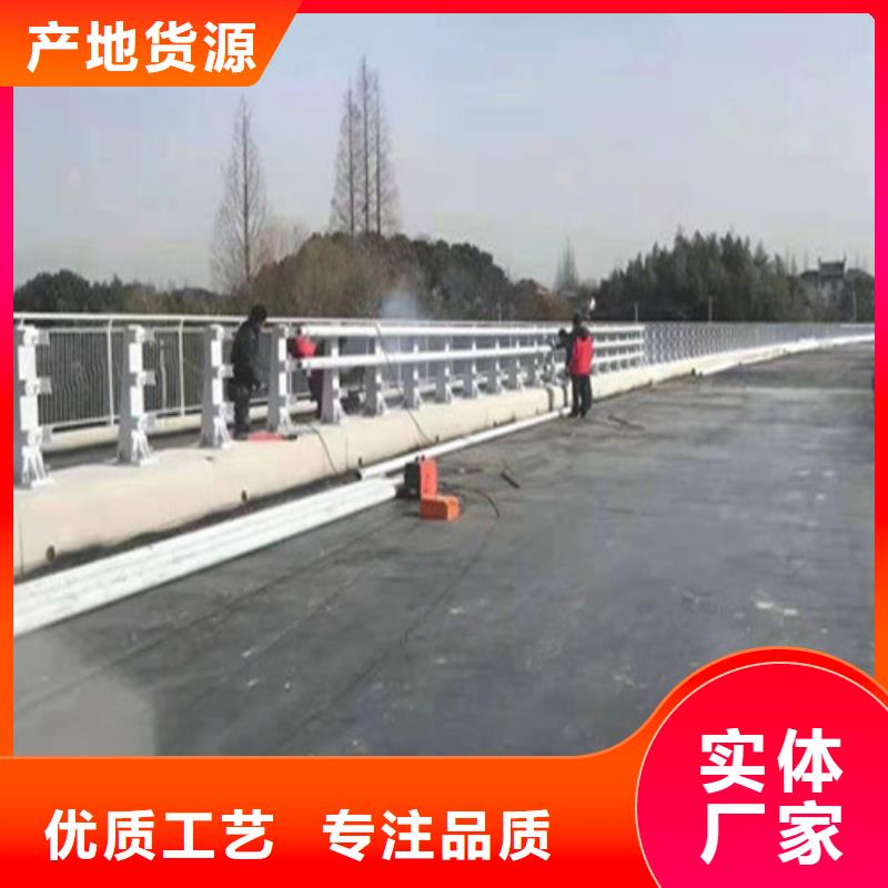 追求品质【广顺】波形梁防撞护栏质量上乘厂家