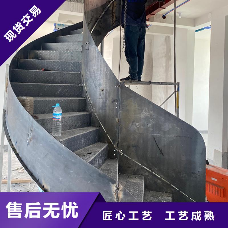 贵阳订购市不锈钢旋转楼梯 制作工艺展示