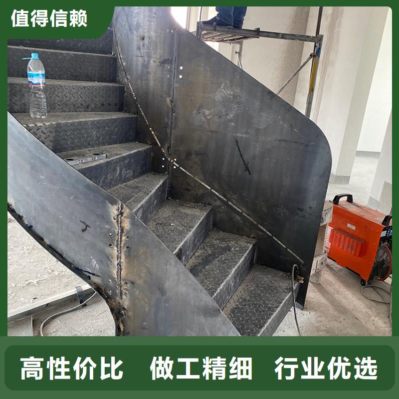 咸宁市嘉鱼304材质不锈钢旋转楼梯流线型
